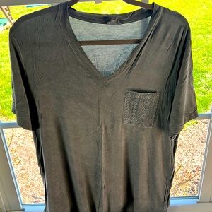 POL short sleeve top with Lace pocket